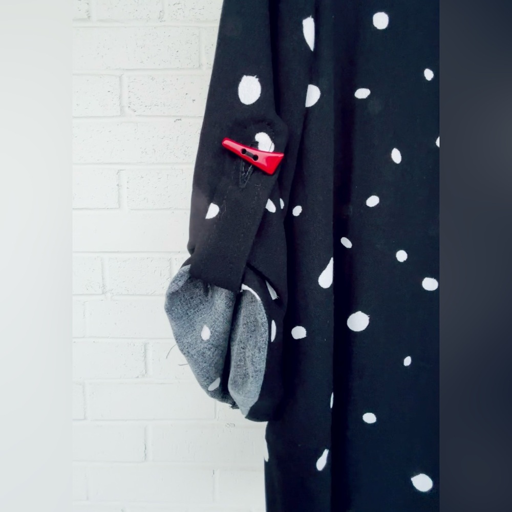 Black & White Polka-Dot Tunic Blouse - Picture 3 of 5